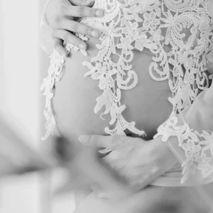 Photo d'un ventre rond d'une future maman