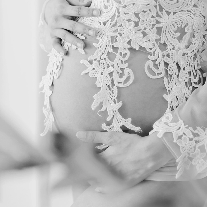 Photo d'un ventre rond d'une future maman